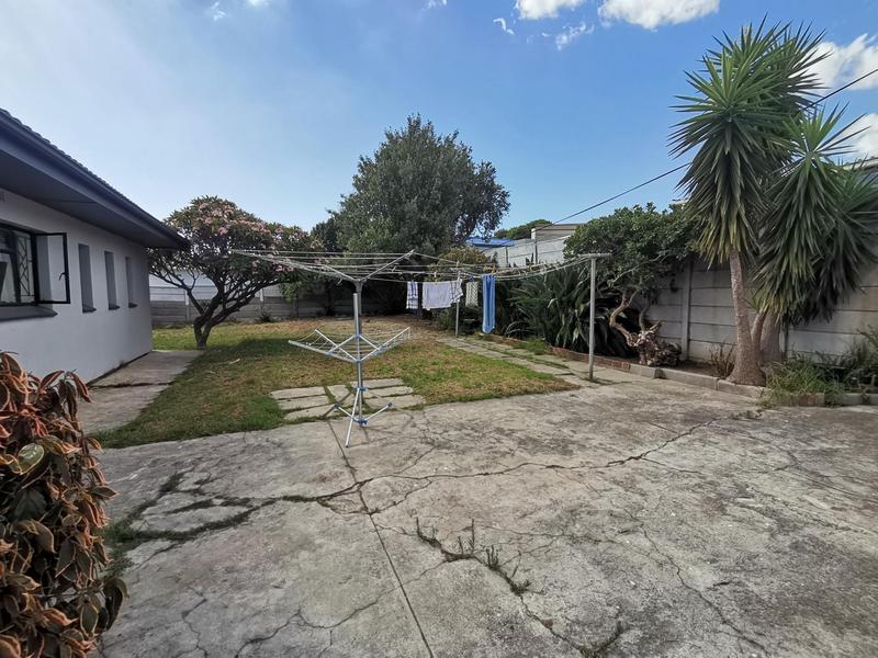 To Let 3 Bedroom Property for Rent in Oostersee Western Cape